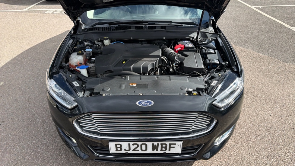 Ford Mondeo 2.0 EcoBlue Titanium Edition 5dr Diesel Hatchback - Image 8
