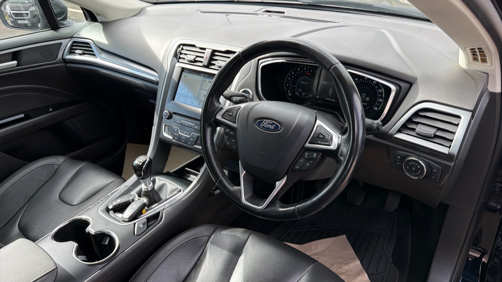 Ford Mondeo 2.0 EcoBlue Titanium Edition 5dr Diesel Hatchback - Image 11