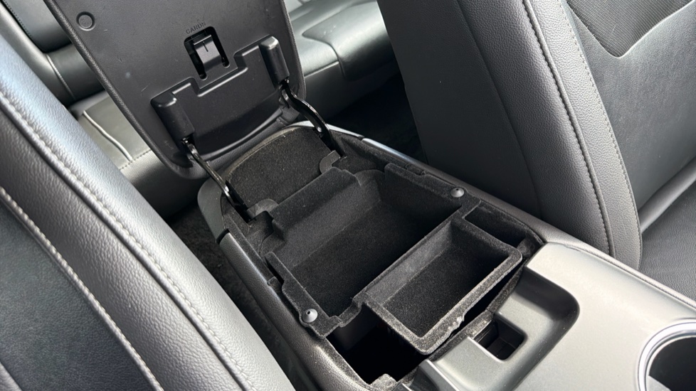 Ford Mondeo 2.0 EcoBlue Titanium Edition 5dr Diesel Hatchback - Image 30