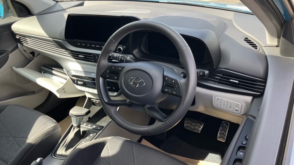 Hyundai BAYON 1.0 TGDi 48V MHEV Ultimate 5dr DCT Petrol Hatchback - Image 11