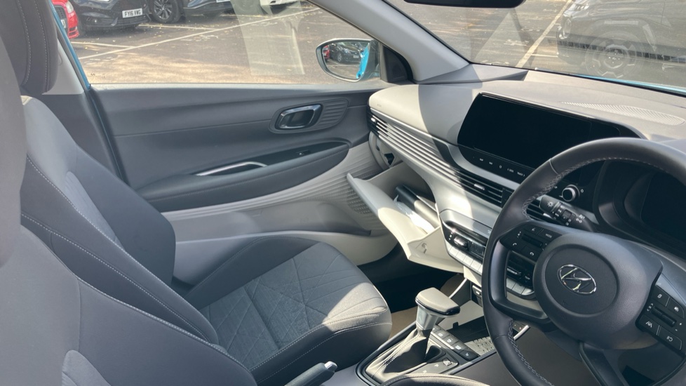Hyundai BAYON 1.0 TGDi 48V MHEV Ultimate 5dr DCT Petrol Hatchback - Image 14