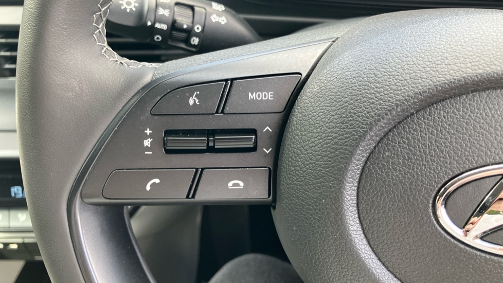 Hyundai BAYON 1.0 TGDi 48V MHEV Ultimate 5dr DCT Petrol Hatchback - Image 34
