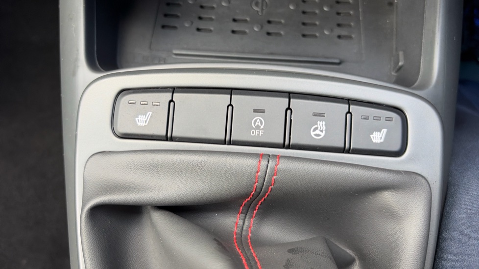 Hyundai i10 1.0T [90] N Line 5dr [Nav] Petrol Hatchback - Image 31