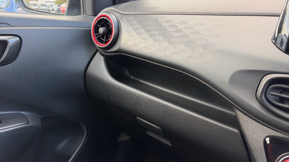 Hyundai i10 1.0T [90] N Line 5dr [Nav] Petrol Hatchback - Image 35