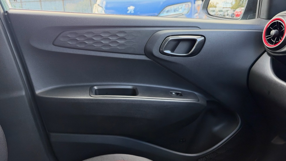 Hyundai i10 1.0T [90] N Line 5dr [Nav] Petrol Hatchback - Image 36