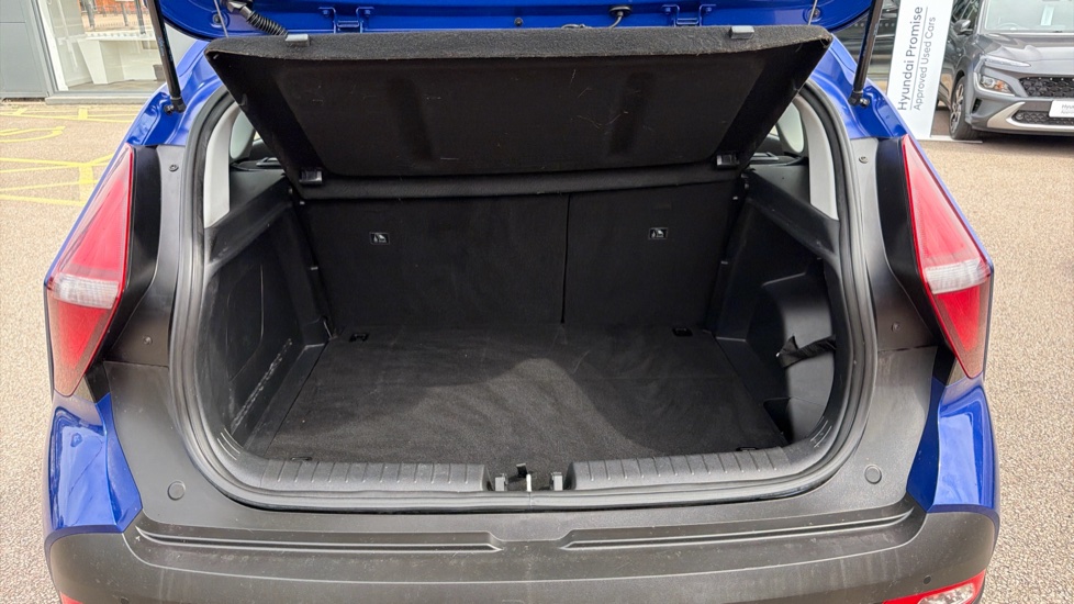 Hyundai BAYON 1.0 TGDi 48V MHEV SE Connect 5dr Petrol Hatchback - Image 4