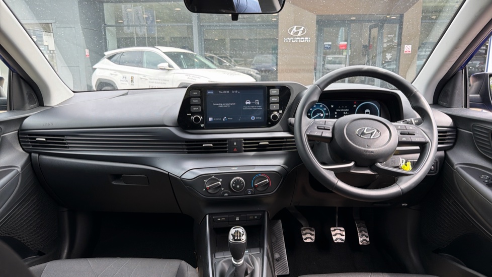 Hyundai BAYON 1.0 TGDi 48V MHEV SE Connect 5dr Petrol Hatchback - Image 10