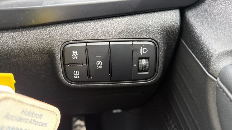 Hyundai BAYON 1.0 TGDi 48V MHEV SE Connect 5dr Petrol Hatchback - Image 25