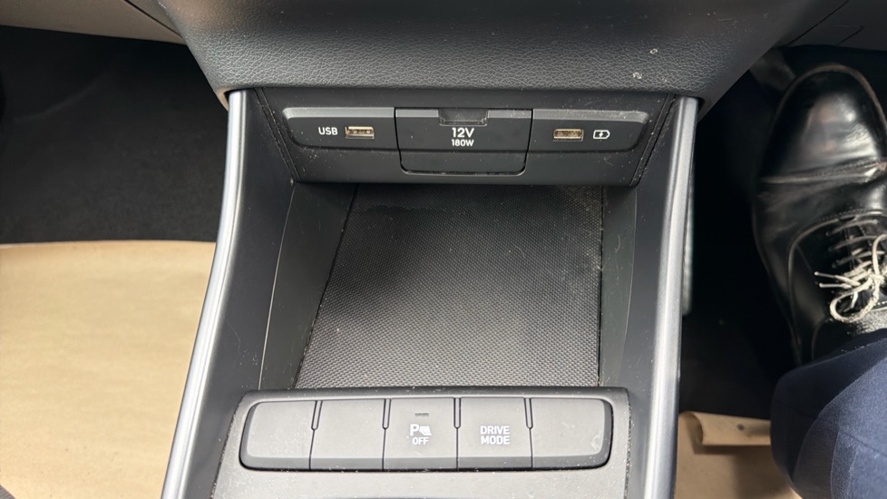 Hyundai BAYON 1.0 TGDi 48V MHEV SE Connect 5dr Petrol Hatchback - Image 28