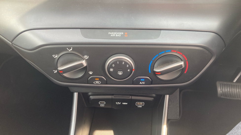 Hyundai i20 1.0T GDi Advance 5dr DCT Petrol Hatchback - Image 28