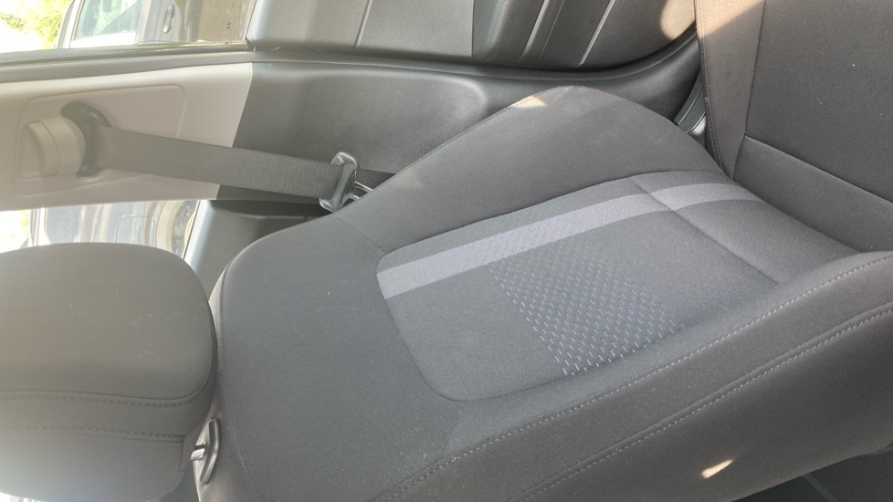 Hyundai i20 1.0T GDi Advance 5dr DCT Petrol Hatchback - Image 34