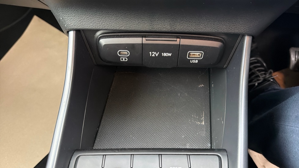 Hyundai i20 1.0T GDi Advance [Nav] 5dr DCT Petrol Hatchback - Image 29