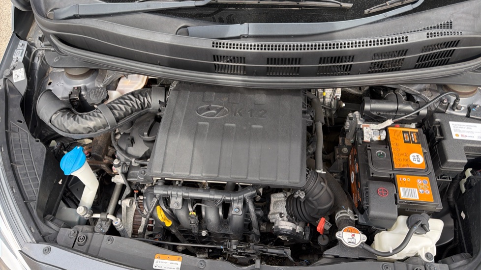 Hyundai i10 1.2 SE 5dr Auto Petrol Hatchback - Image 8