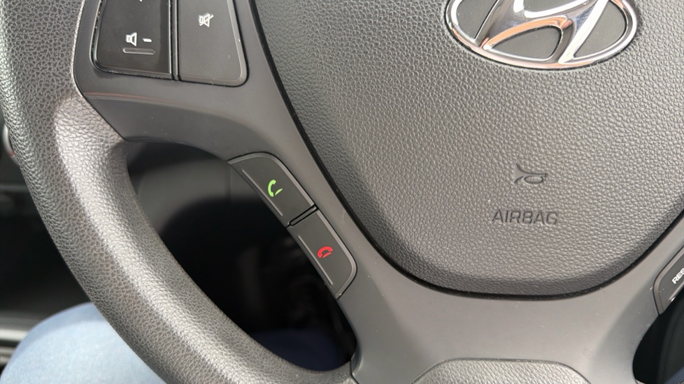 Hyundai i10 1.2 SE 5dr Auto Petrol Hatchback - Image 22