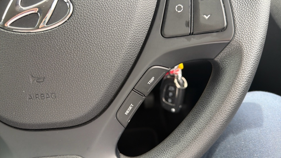 Hyundai i10 1.2 SE 5dr Auto Petrol Hatchback - Image 23