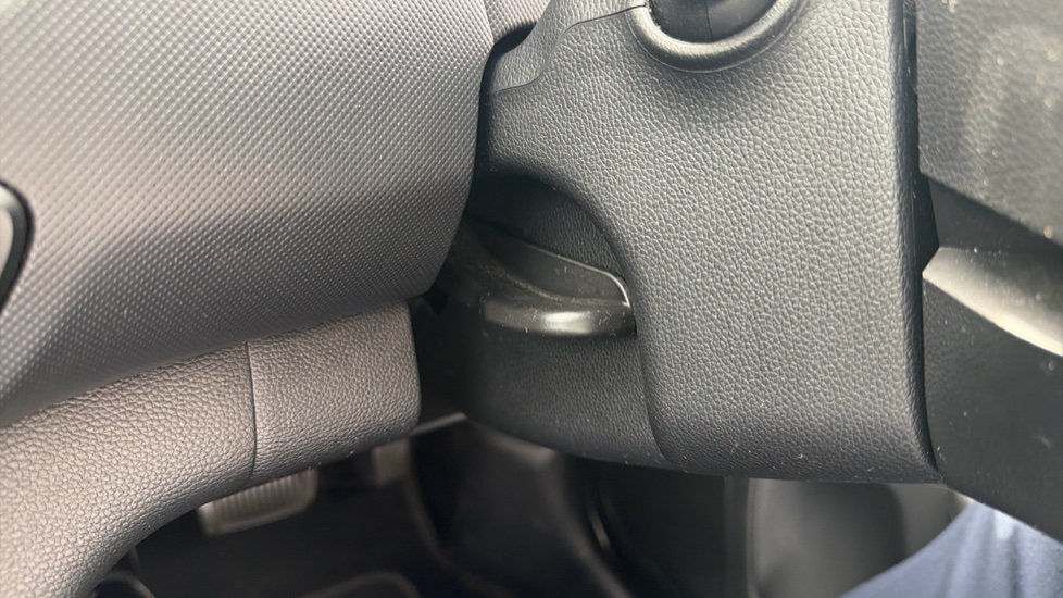 Hyundai i10 1.2 SE 5dr Auto Petrol Hatchback - Image 27