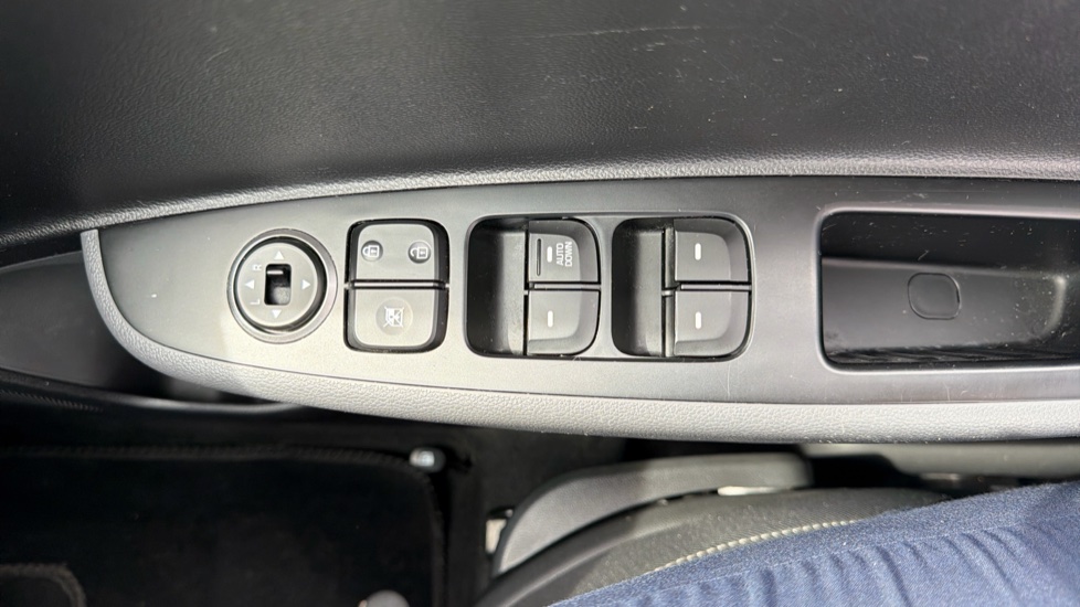 Hyundai i10 1.2 SE 5dr Auto Petrol Hatchback - Image 29
