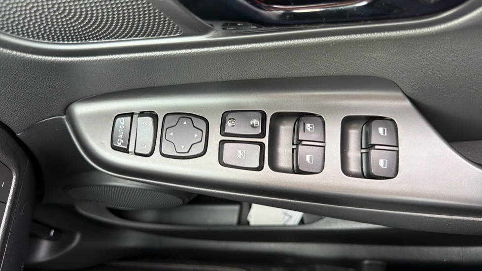 Hyundai KONA 1.6 GDi Hybrid Premium SE 5dr DCT Hybrid Hatchback - Image 26