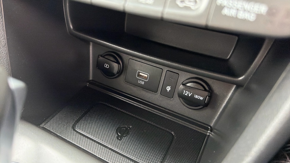 Hyundai KONA 1.6 GDi Hybrid Premium SE 5dr DCT Hybrid Hatchback - Image 33