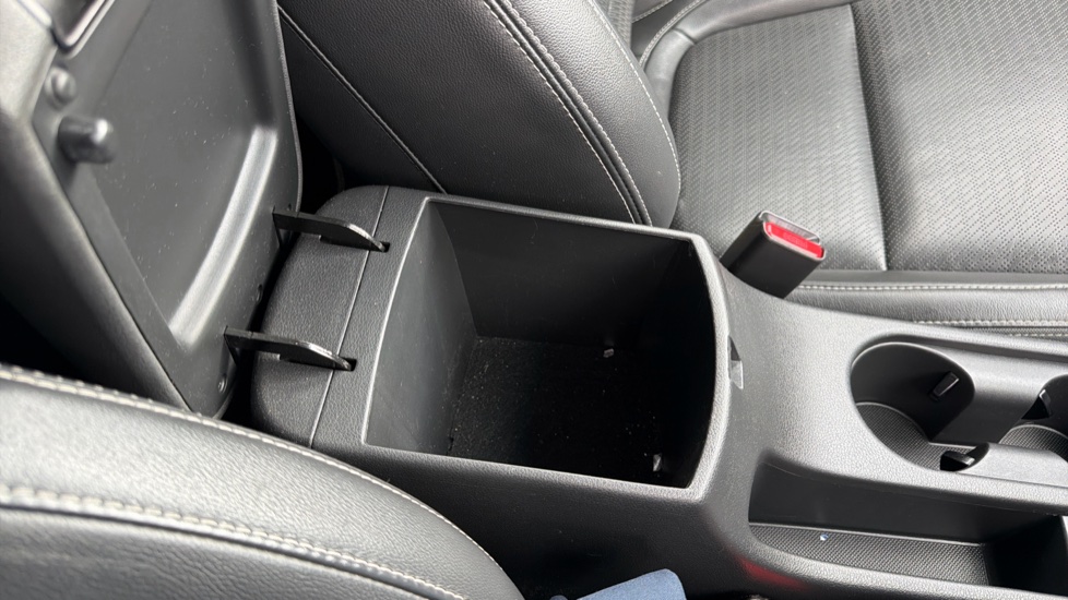 Hyundai KONA 1.6 GDi Hybrid Premium SE 5dr DCT Hybrid Hatchback - Image 39