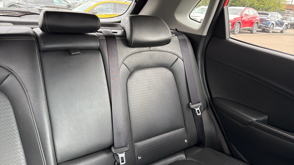 Hyundai KONA 1.6 GDi Hybrid Premium SE 5dr DCT Hybrid Hatchback - Image 41