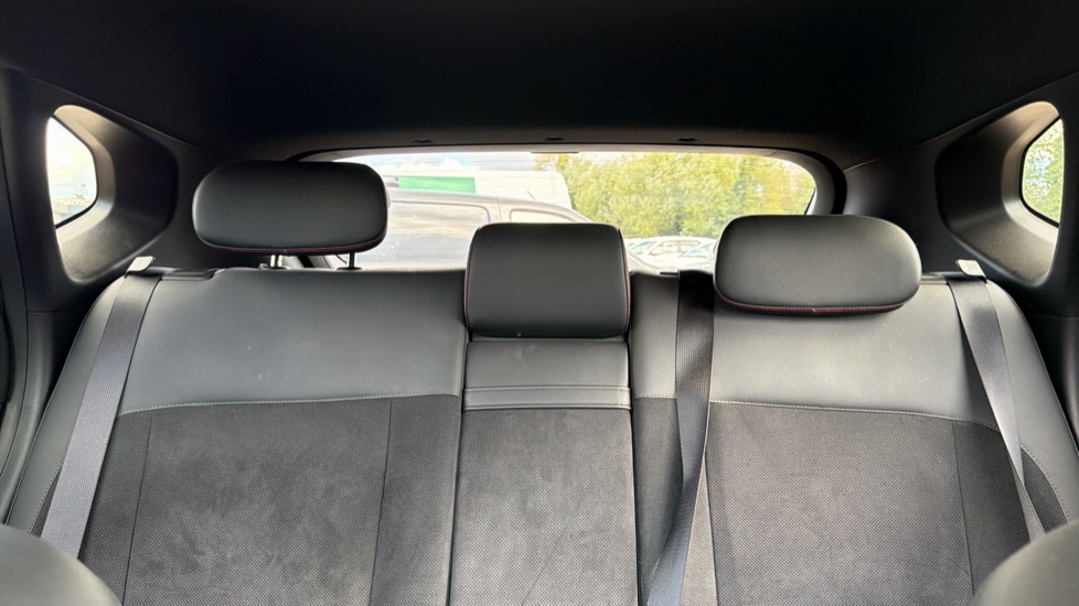 Hyundai KONA 1.6 GDi Hybrid N Line S 5dr DCT Hybrid Hatchback - Image 15