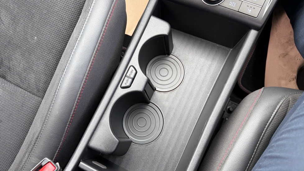 Hyundai KONA 1.6 GDi Hybrid N Line S 5dr DCT Hybrid Hatchback - Image 32