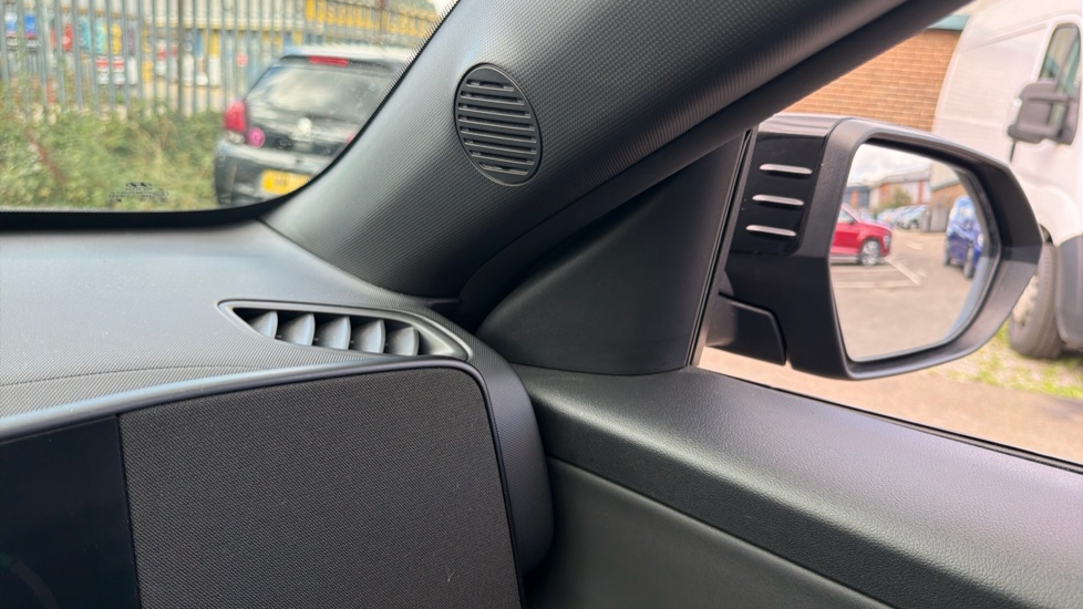Hyundai KONA 1.6 GDi Hybrid N Line S 5dr DCT Hybrid Hatchback - Image 42