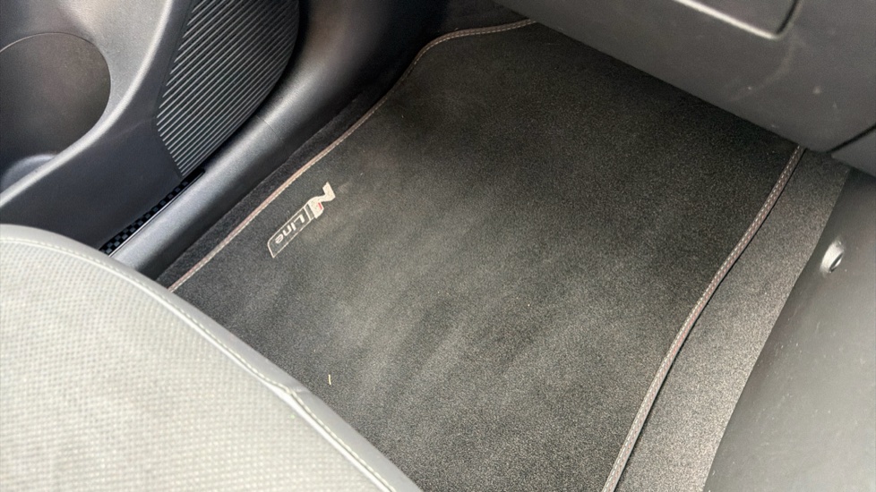 Hyundai KONA 1.6 GDi Hybrid N Line S 5dr DCT Hybrid Hatchback - Image 45
