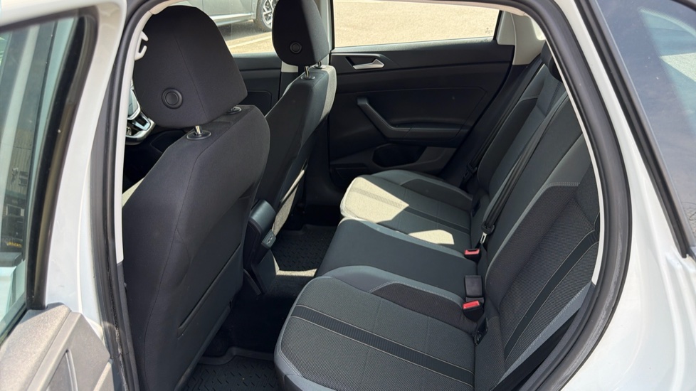 Volkswagen Polo 1.0 TSI 115 SEL 5dr DSG Petrol Hatchback - Image 16