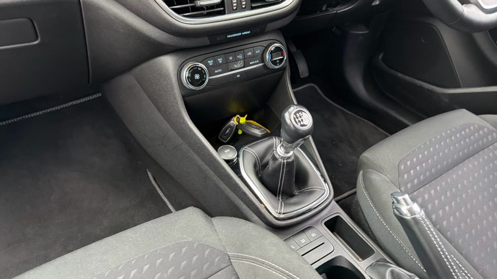 Ford Fiesta 1.0 EcoBoost Titanium 5dr Petrol Hatchback - Image 13