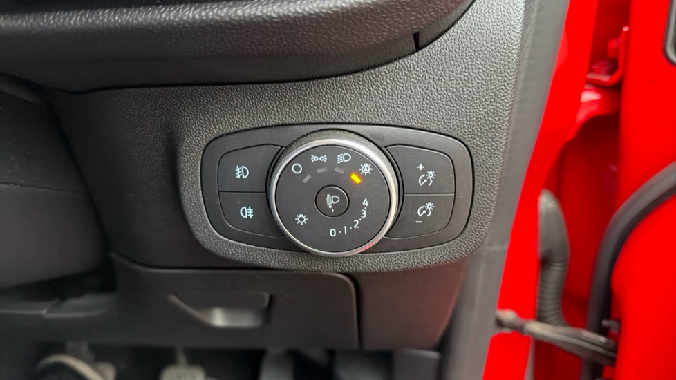 Ford Fiesta 1.0 EcoBoost Titanium 5dr Petrol Hatchback - Image 25