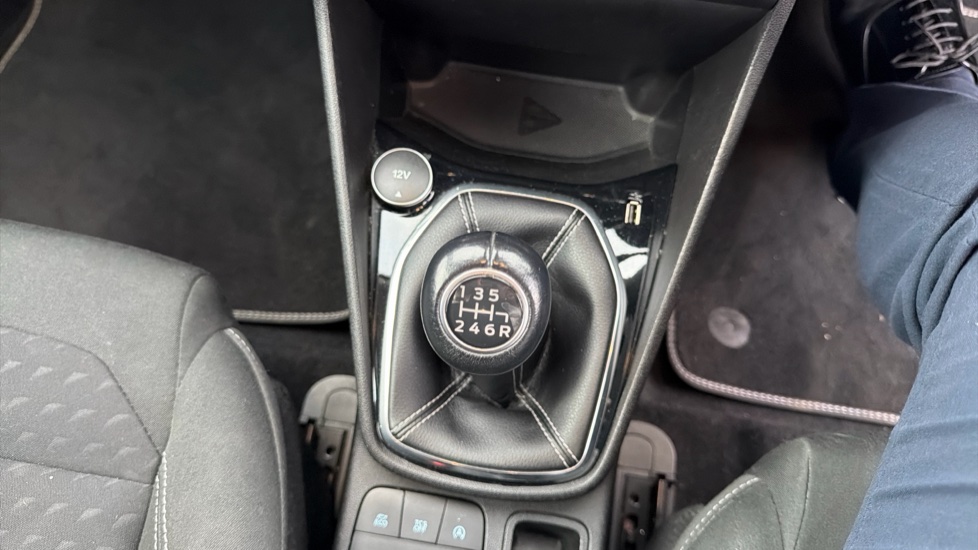 Ford Fiesta 1.0 EcoBoost Titanium 5dr Petrol Hatchback - Image 33
