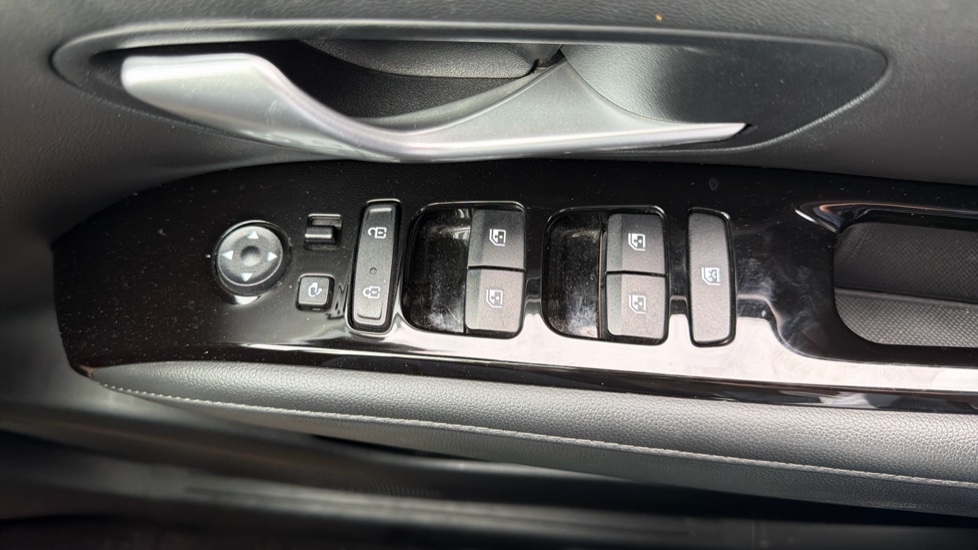 Hyundai TUCSON 1.6 TGDi Ultimate 5dr 2WD Petrol Estate - Image 26