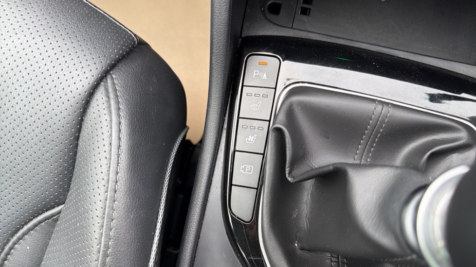 Hyundai TUCSON 1.6 TGDi Ultimate 5dr 2WD Petrol Estate - Image 39