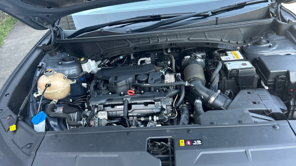 Hyundai TUCSON 1.6 TGDi Ultimate 5dr 2WD Petrol Estate - Image 8