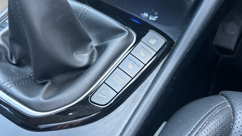 Hyundai TUCSON 1.6 TGDi Ultimate 5dr 2WD Petrol Estate - Image 28