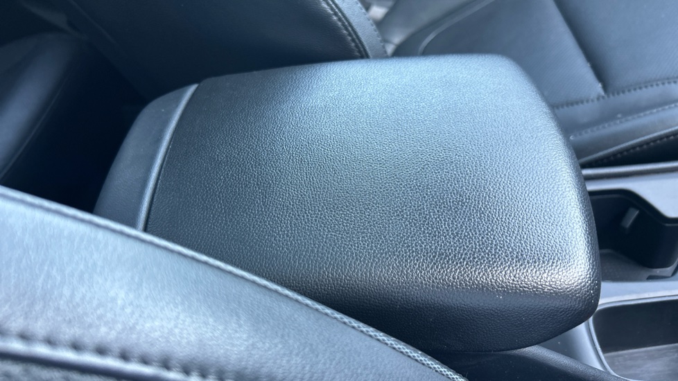 Hyundai TUCSON 1.6 TGDi Ultimate 5dr 2WD Petrol Estate - Image 39