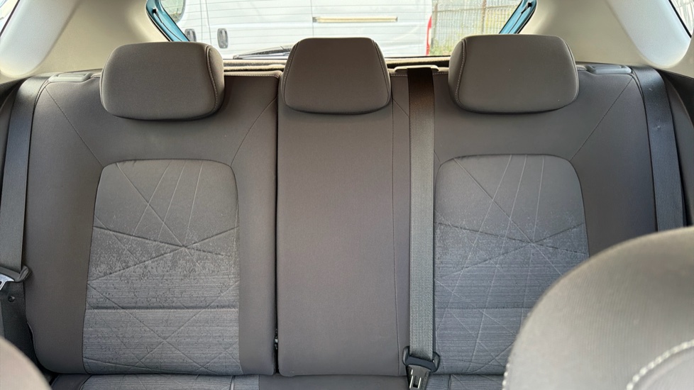 Hyundai BAYON 1.0 TGDi 48V MHEV Ultimate 5dr DCT Petrol Hatchback - Image 15