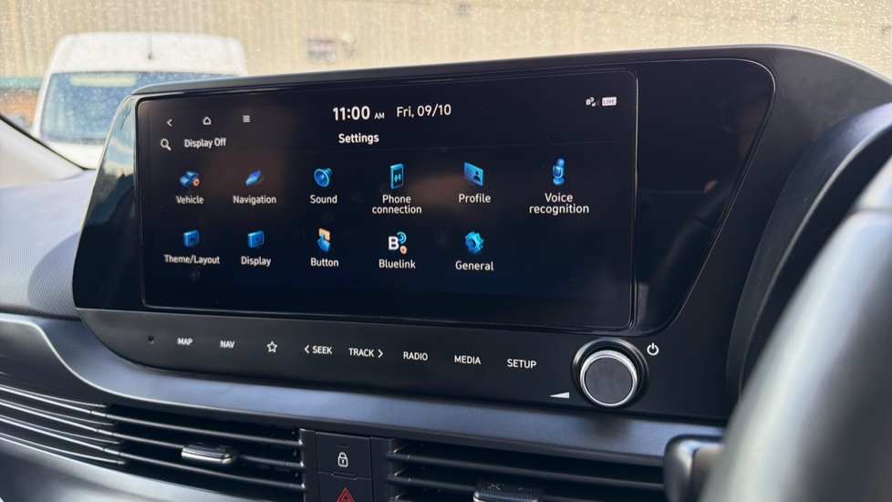 Hyundai BAYON 1.0 TGDi 48V MHEV Ultimate 5dr DCT Petrol Hatchback - Image 35