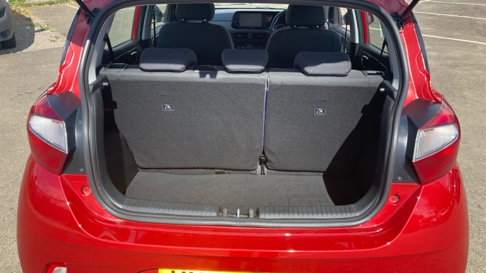 Hyundai i10 1.0 MPi SE Connect 5dr Auto Petrol Hatchback - Image 4