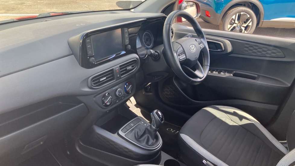 Hyundai i10 1.0 MPi SE Connect 5dr Auto Petrol Hatchback - Image 9