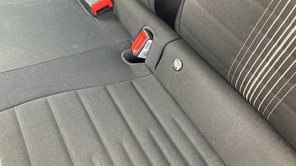 Hyundai i10 1.0 MPi SE Connect 5dr Auto Petrol Hatchback - Image 17