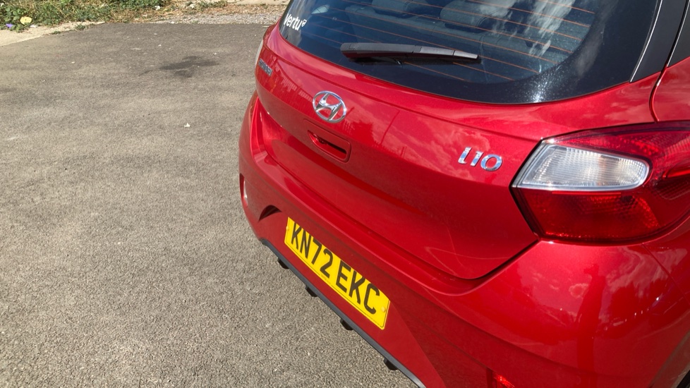 Hyundai i10 1.0 MPi SE Connect 5dr Auto Petrol Hatchback - Image 36
