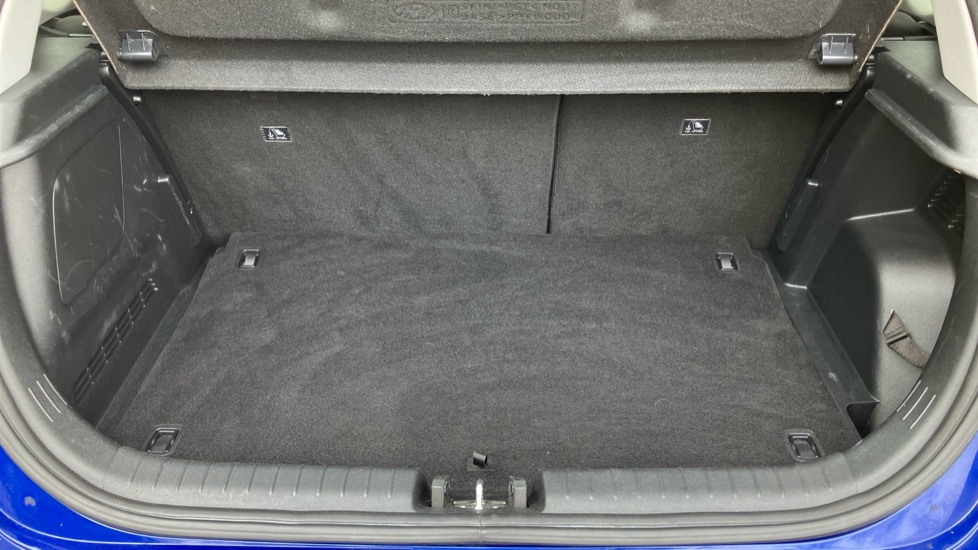 Hyundai i20 1.0T GDi 48V MHD Premium 5dr DCT Petrol Hatchback - Image 4