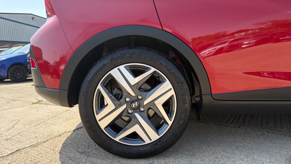Hyundai BAYON 1.0 TGDi 48V MHEV Premium 5dr Petrol Hatchback - Image 7