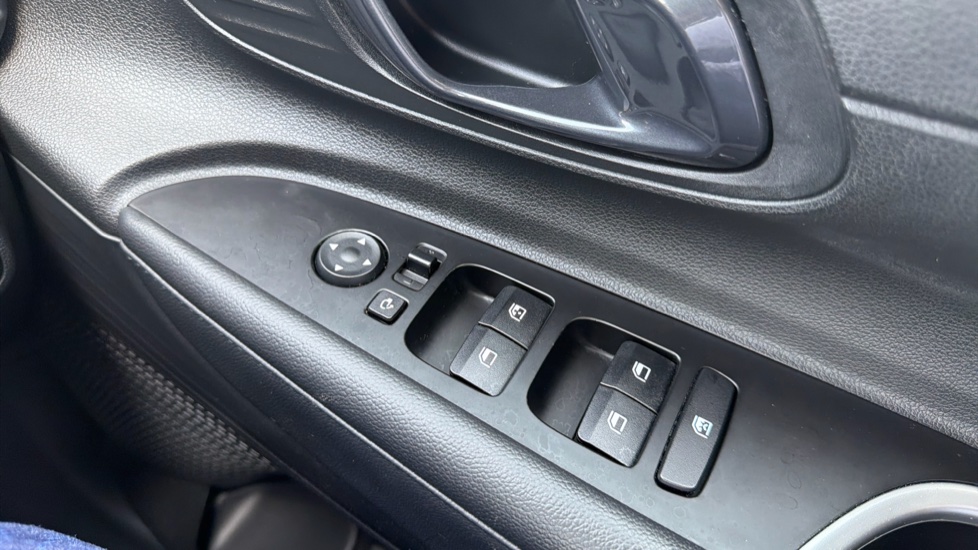 Hyundai BAYON 1.0 TGDi 48V MHEV Premium 5dr Petrol Hatchback - Image 21