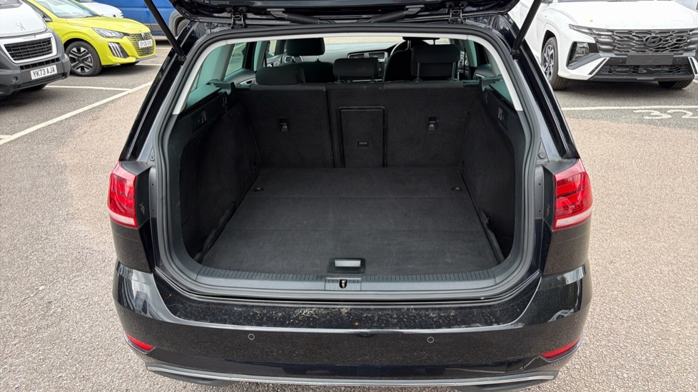 Volkswagen Golf 1.5 TSI EVO 150 Match 5dr Petrol Estate - Image 4