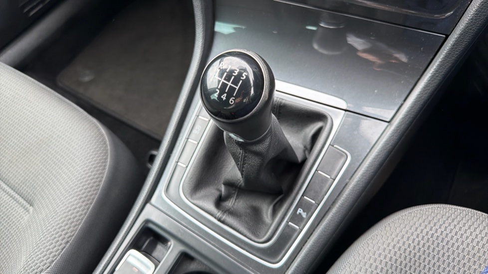 Volkswagen Golf 1.5 TSI EVO 150 Match 5dr Petrol Estate - Image 26