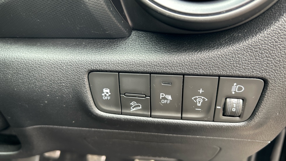 Hyundai KONA 1.0 TGDi 48V MHEV N Line 5dr Petrol Hatchback - Image 28
